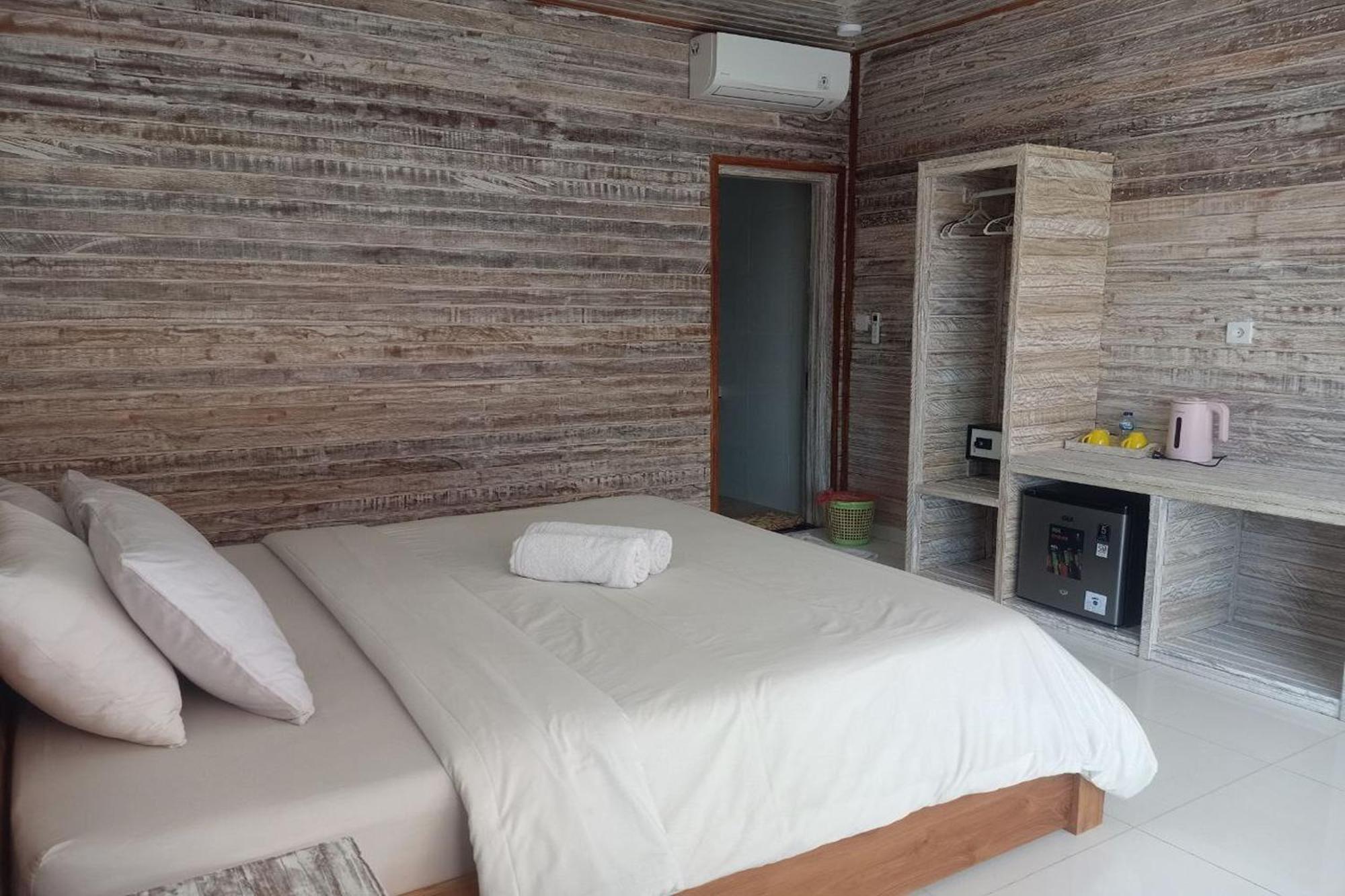 The Huts Lembongan